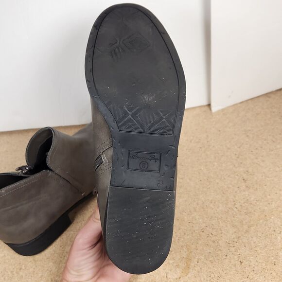 American Rag  Cadee Ankle Boots Brown grey Faux Leather Side Zips Womens 8 M - Picture 10 of 14